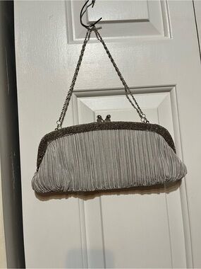 Nite Bags by Carlo Fellini Gray Cocktail Clutch Or Shoulder Bag.